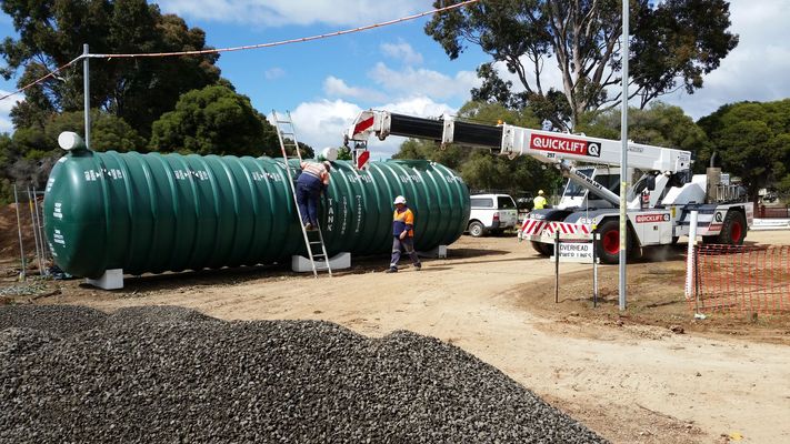 Underground tank installation